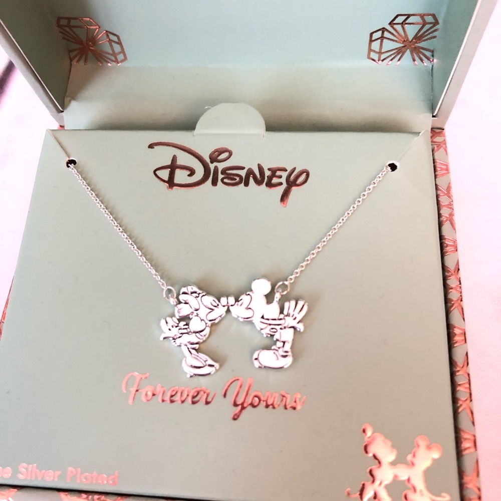 Mickey and Minnie Disney necklace - Picture 2 of 2